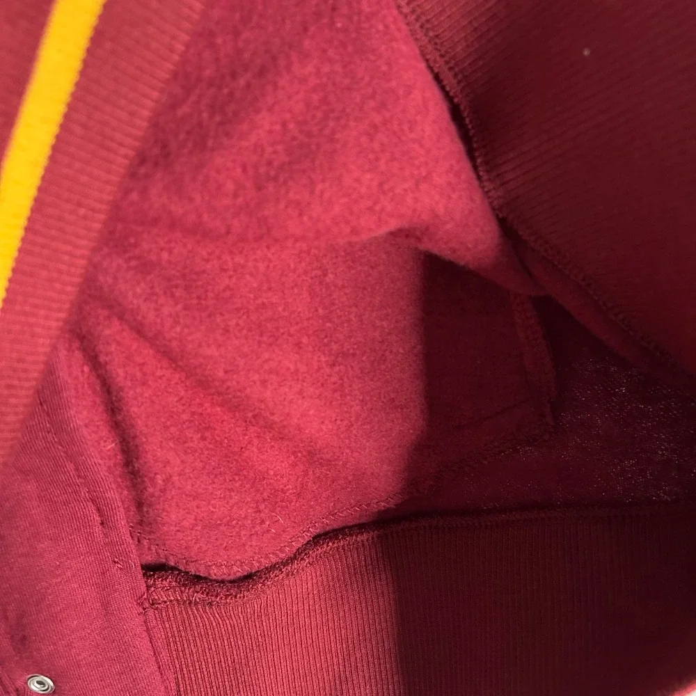 HM Divided Netflix Sex Education Moordale High Dolphins‎ Varsity Vest Burgundy M